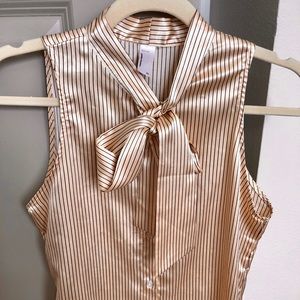 💛 American Apparel front tie button down 💛